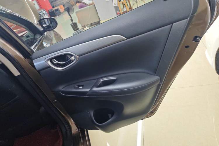 Used Nissan Sylphy 2014 1.6XV CVT Deluxe Edition
