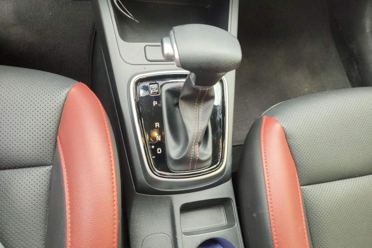 Used Kia KX Cross 2018 1.6L Automatic Dynamic Sunroof Version