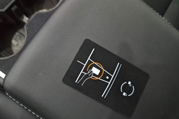 Used Tesla Model Y 2023 Rear-Wheel-Drive Version