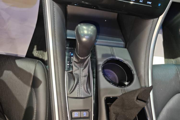 Used Toyota Avalon 2022 2.0L XLE Premium Edition
