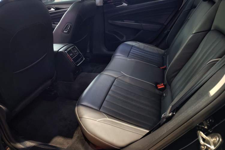 Used Volkswagen Passat 2023 330TSI Starry Elite Edition
