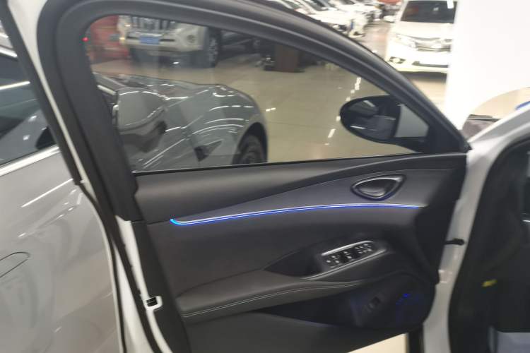 Used BYD Seal 06 New Energy 2024 DM-i 120KM Prestige Model
