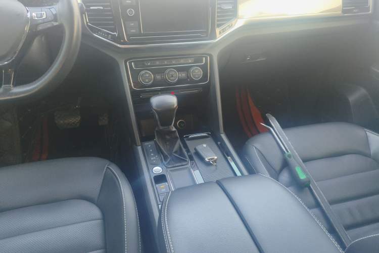 Used Volkswagen Teramont 2019 330TSI Two-Wheel-Drive Luxury Edition China VI Standard