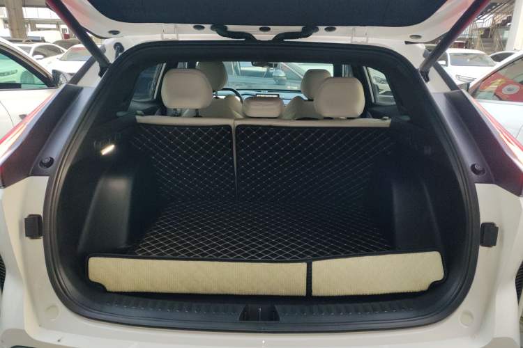 Used Geely Auto Emgrand X7 Sport 2023 Boyue COOL 1.5TD ZhiZun Edition
