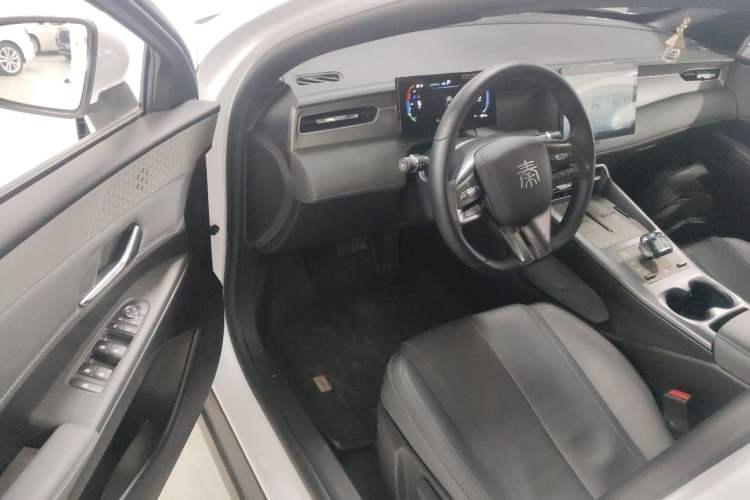 Used BYD Qin PLUS 2025 DM-i Smart Drive 55KM Leading Model

