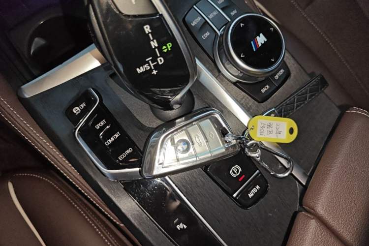 Used BMW 5 Series 2022 Restyled 530Li Leading Edition M Sport Package
