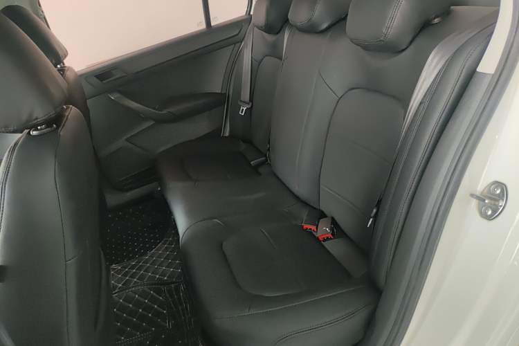 Used Volkswagen Santana 2015 1.6L Automatic Fashion Edition