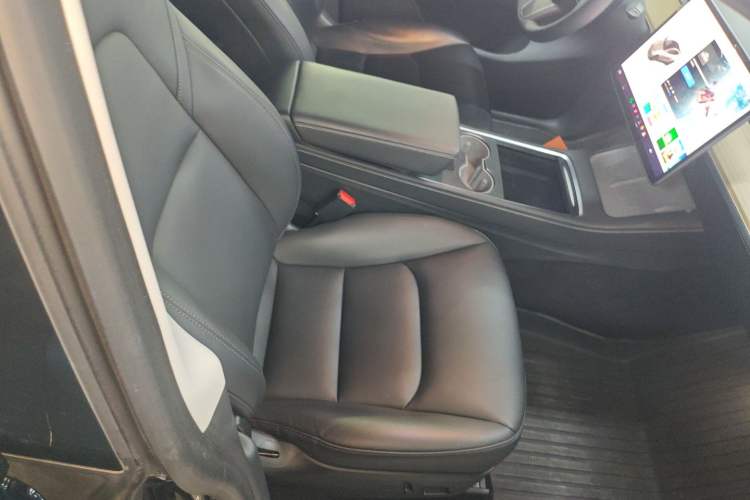 Used Tesla Model Y 2021 Standard Range Rear-Wheel Drive Version