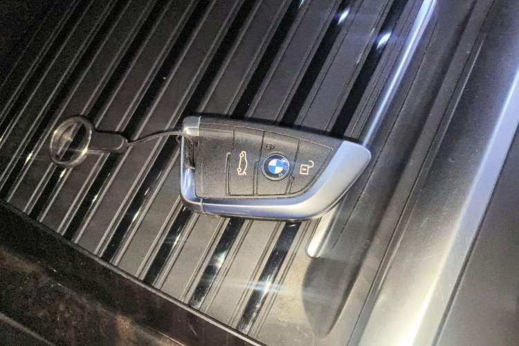 Used BMW X5 2015 xDrive28i
