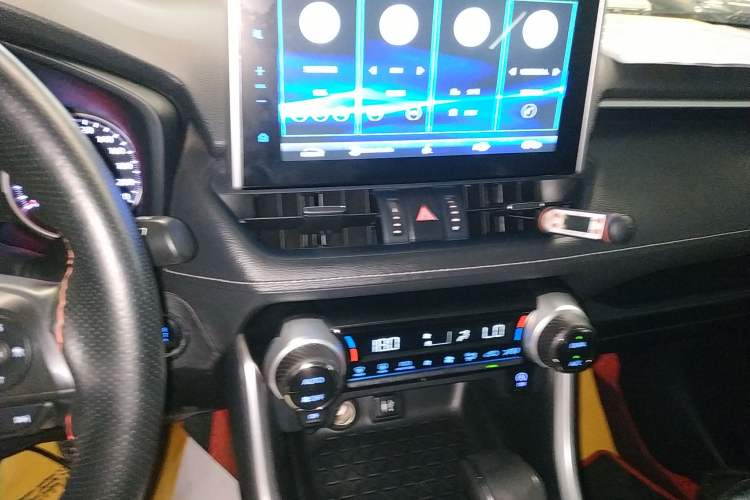 Used Toyota Wildlander 2021 2.0L CVT 4x4 Luxury Edition