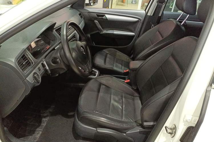 Used Volkswagen Gran Lavida 2013 1.6L Automatic Comfort Model