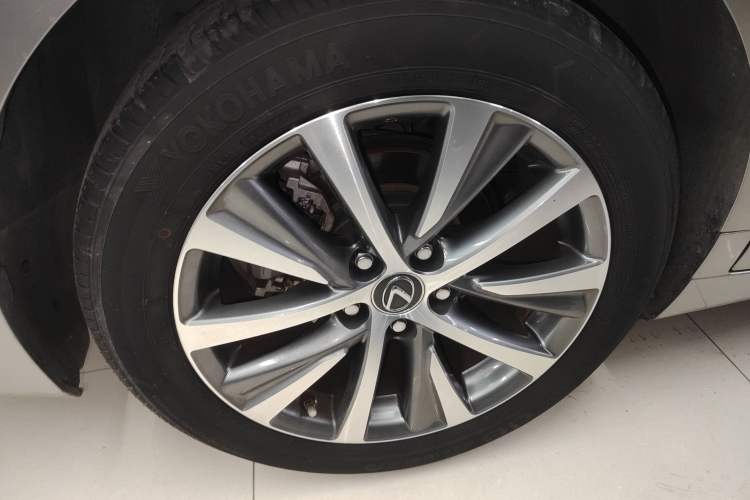 Used Lexus ES 2020 200 Excellence Edition
