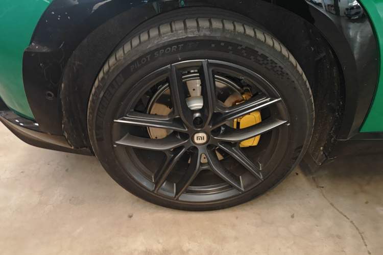 Used  YU7 2025 Ultra-Long Range High-Performance All-Wheel-Drive Max Edition
