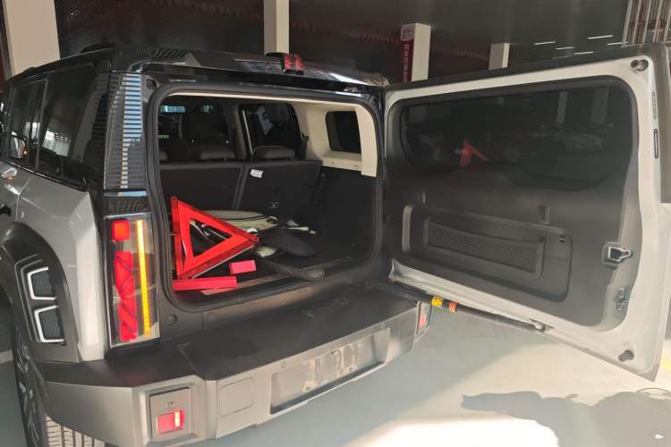 Used  03 2024 472km Four-Wheel Drive Long-Range Intelligent Advanced Version