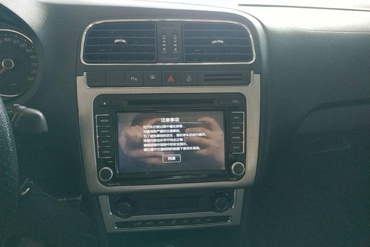 Used Volkswagen Polo 2014 1.6L Cross Polo Automatic