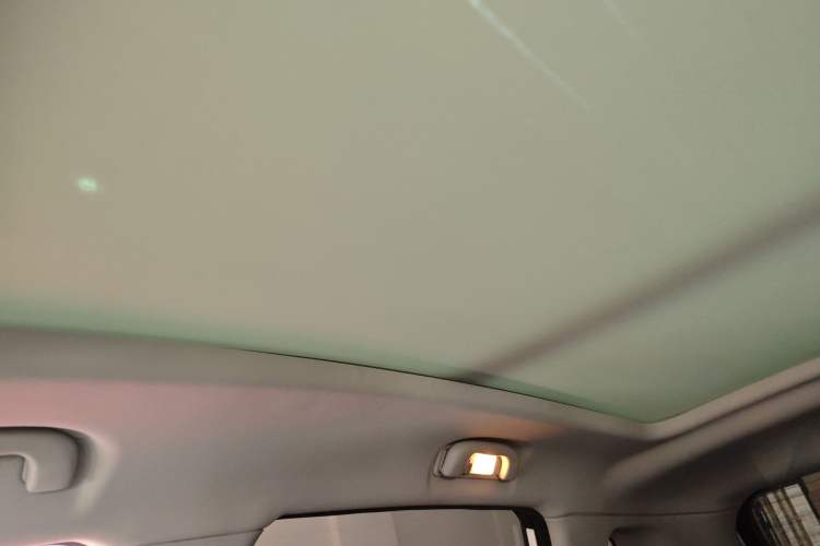 Used Roewe RX5 2020 20T Automatic Ali Smart Connectivity Beyond Intelligent Edition
