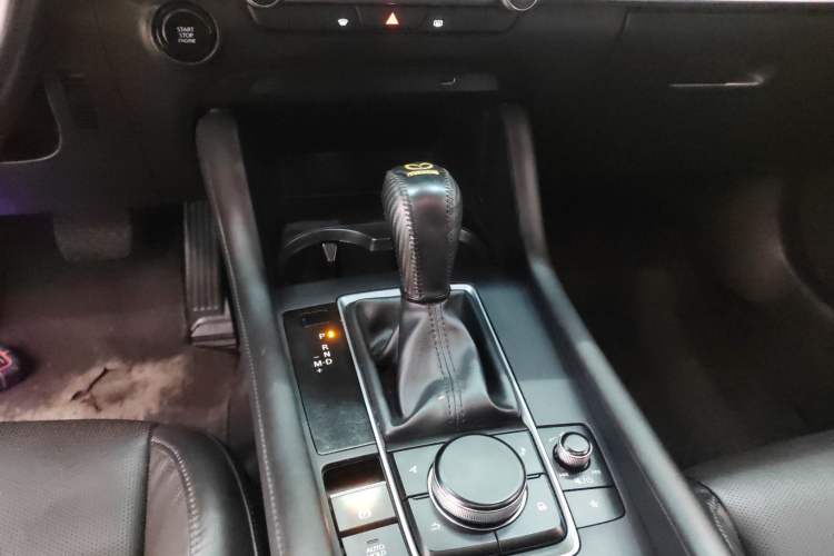 Used Mazda Mazda 3 Axela 2020 1.5L Automatic Luxury Version
