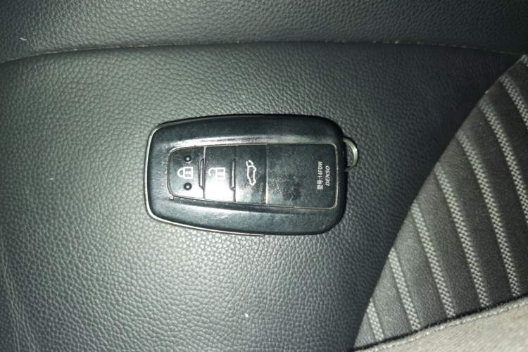 Used Toyota Crown Land Cruiser 2021 2.5L HEV Four-Wheel Drive Premium Edition
