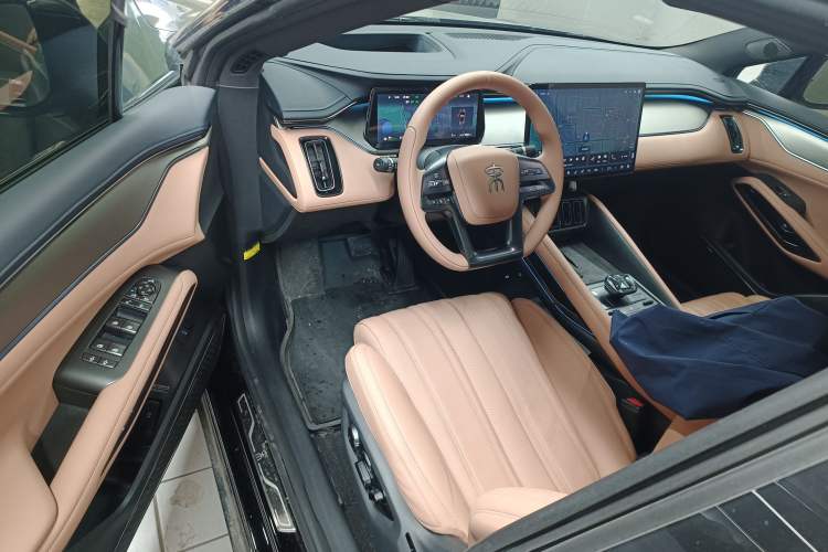 Used BYD Song L EV 2024 662 km Excellence Version
