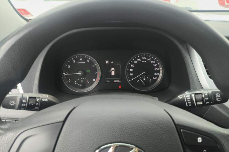 Used Hyundai Tucson 2015 1.6T Dual-Clutch Two-Wheel-Drive Comfort Model