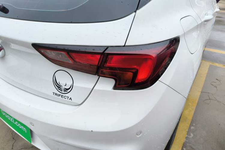 Used Buick Verano 2016 Hatchback GS 20T Dual-Clutch Passionate Sporty Model
