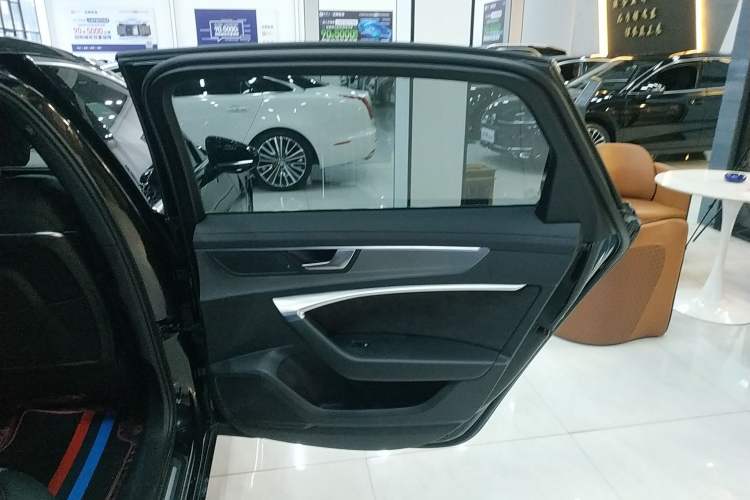 Used Audi A6L 2019 40 TFSI Luxury Dynamic Model
