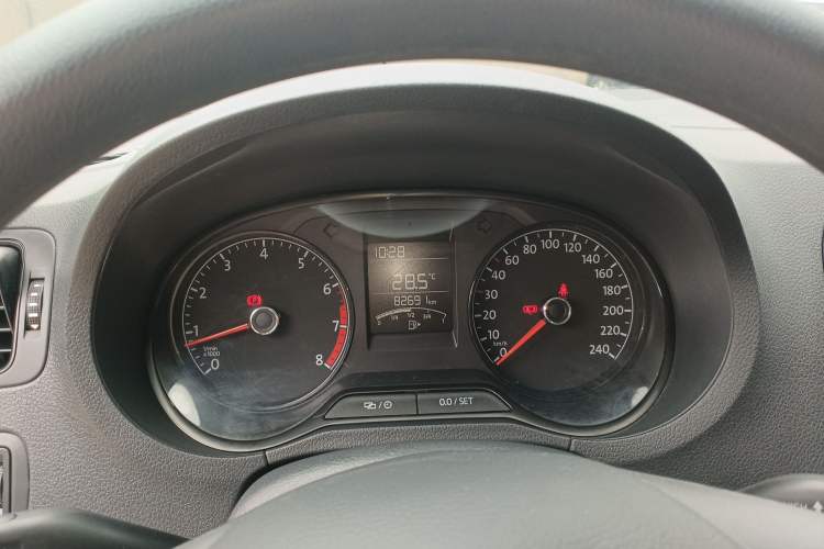 Used Volkswagen Polo 2016 1.4L Manual Fashion Model
