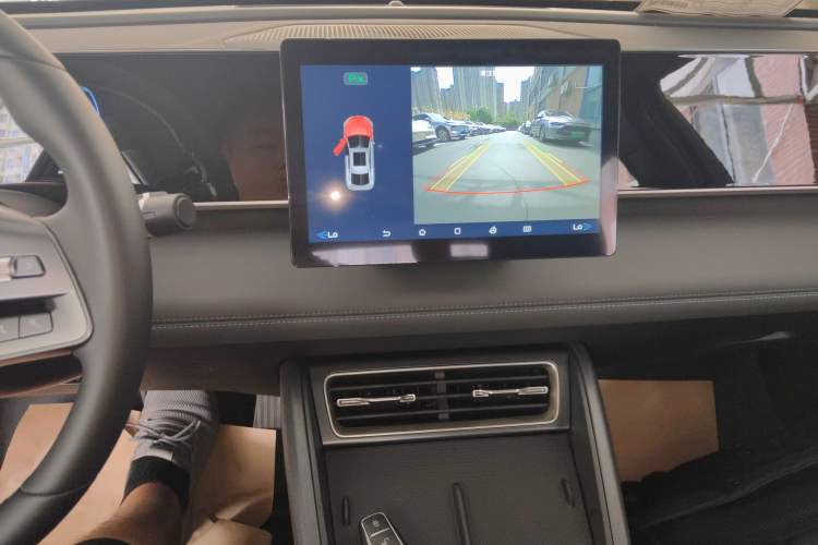 Used BYD Qin L 2024 DM-i 80KM Leading Model
