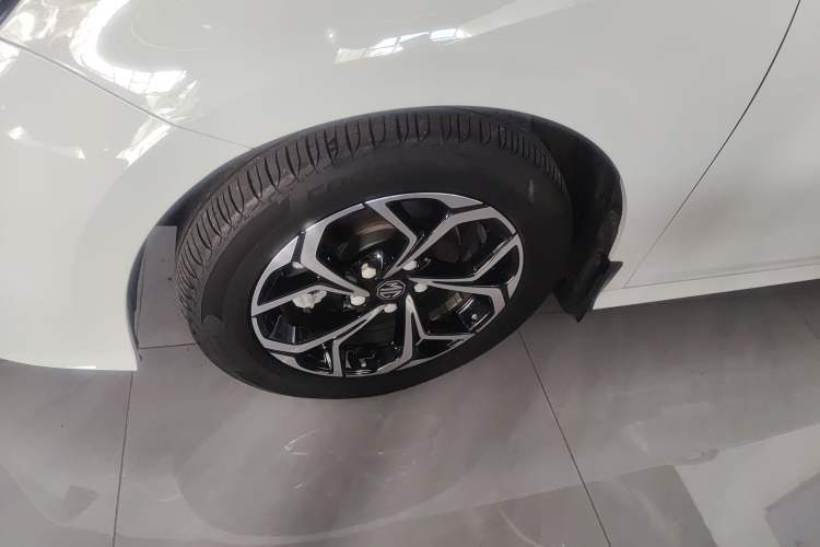 Used MG 5 2021 180 DVVT CVT Youth Luxury Edition
