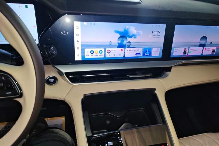 Used Geely Auto Monjaro L 2025 Dongfang Yao 2.0TD Automatic Lanxing Edition
