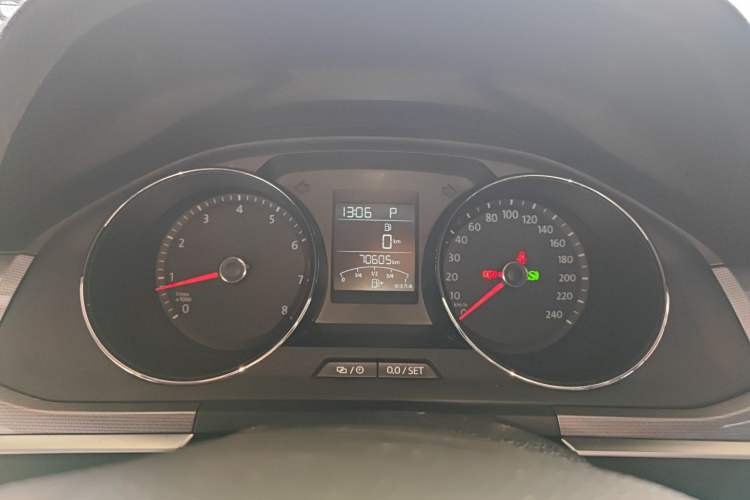 Used Volkswagen Bora 2018 1.5L Automatic Fashion Model