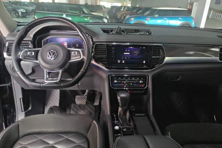 Used Volkswagen Teramont X 2019 330TSI Two-Wheel-Drive Prestige Luxury Edition