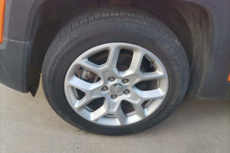 Used  Renegade 2017 180T Automatic Jingneng Edition