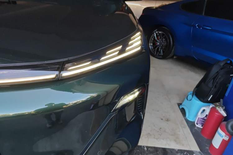 Used  Galaxy Xingjian 7 EM-i 2025 120km Flagship Edition
