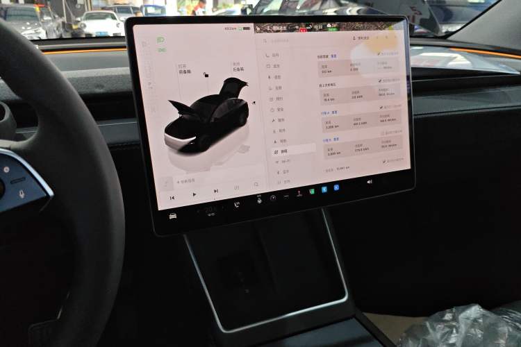 Used Tesla Model Y 2025 Long-Range All-Wheel-Drive Version