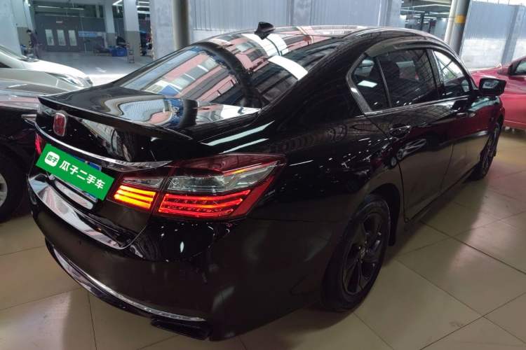 Used Honda Accord 2016 2.0L Comfort Edition
