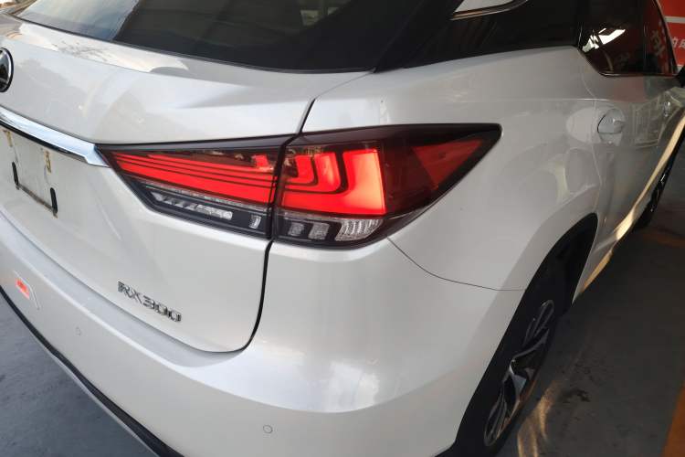 Used Lexus RX 2020 Revised Version 300 Two-Wheel Drive Comfort Edition
