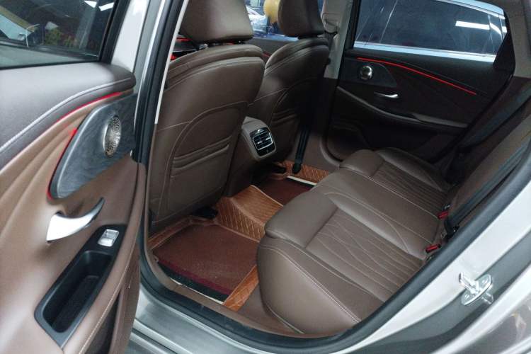 Used Chery Arrizo 8 2023 High-Performance Edition 2.0T DCT Powerfully Equipped
