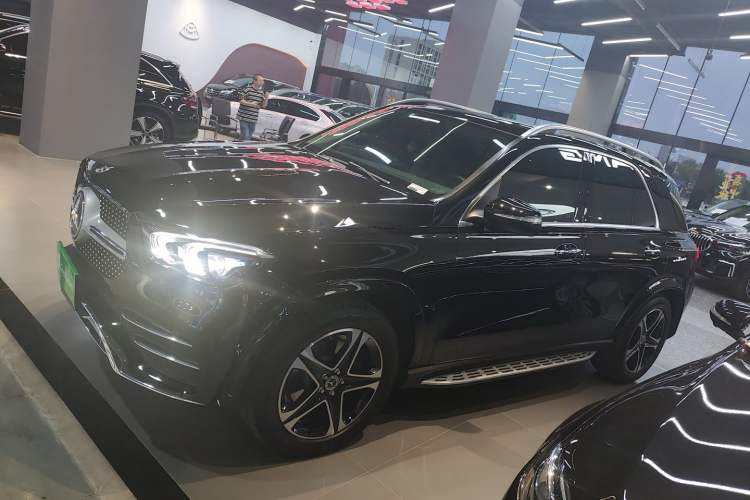 Used Mercedes-Benz GLE 2022 GLE 350 4MATIC Stylish Model
