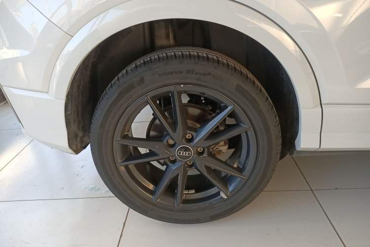 Used Audi Q2L 2023 35TFSI Progressive Dynamic Edition
