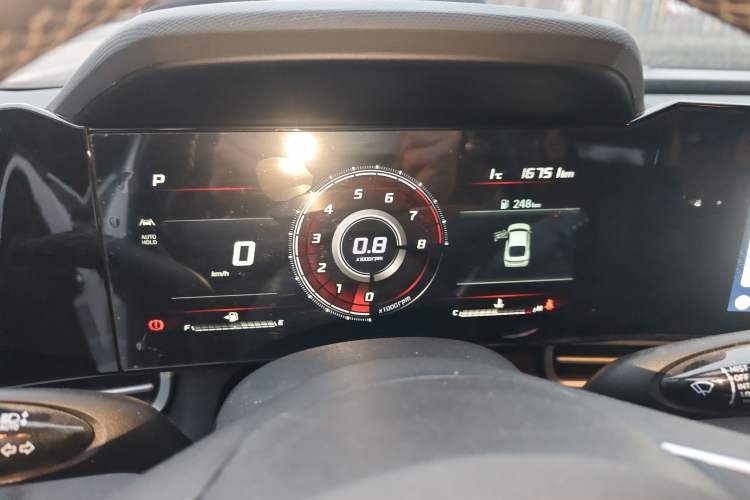 Used Hyundai Elantra 2022 1.5L CVT LUX Prestige Edition
