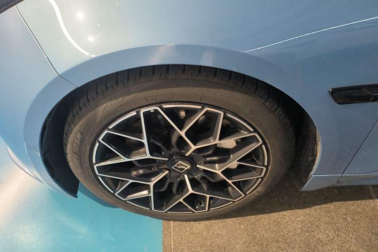 Used Zeekr 001 2025 YOU Edition 100 kWh All-Wheel Drive