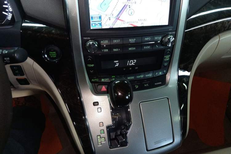 Used Toyota Alphard 2012 3.5L Luxury Edition
