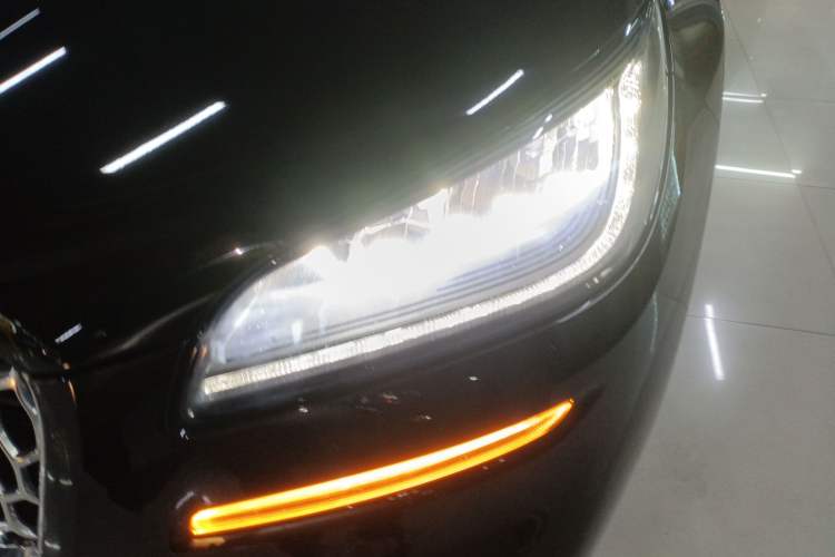 Used Lincoln Corsair 2022 2.0T Two-Wheel Drive Deluxe Edition