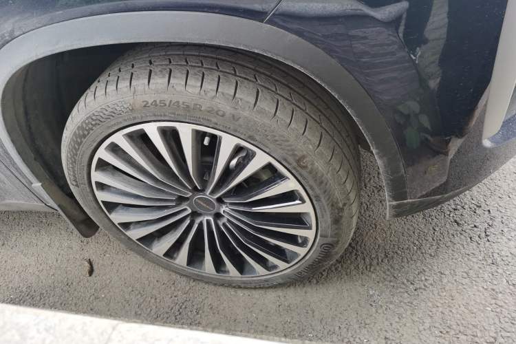 Used  Lingyun 2025 400T Four-Wheel Drive Star Prestige Edition
