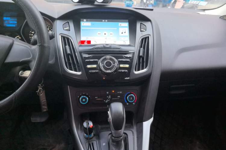 Used Ford Focus 2017 Hatchback 1.6L Automatic Comfort Plus SmartDrive Edition