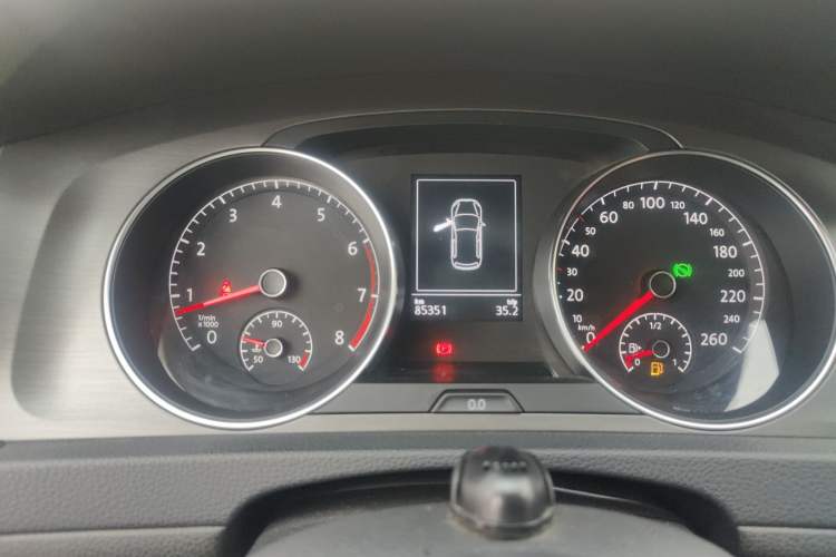 Used Volkswagen Golf 2015 1.4TSI Automatic Comfort Model
