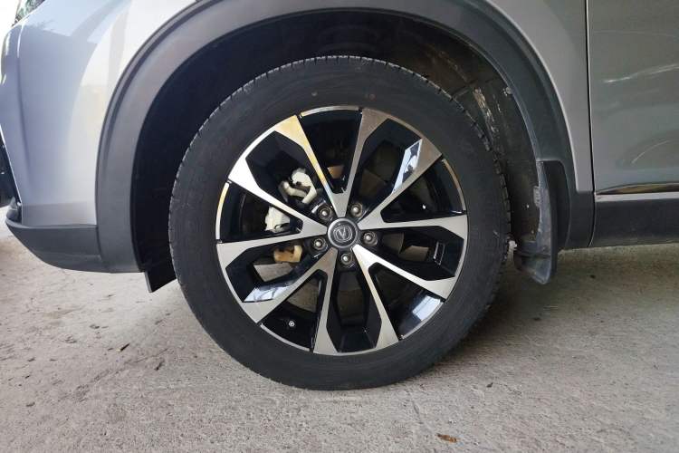 Used Changan CS85 COUPE 2019 1.5T DCT Dynamic Version China VI Standard
