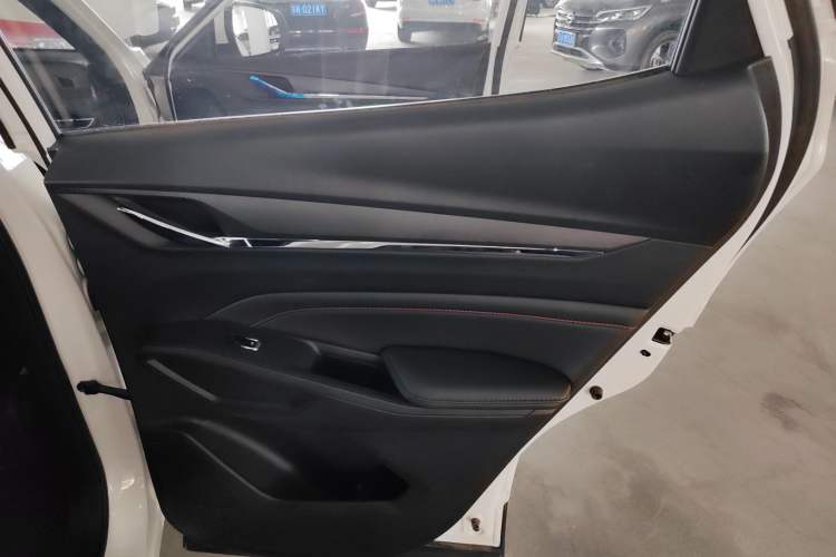 Used Changan X5 PLUS 2024 1.5T DCT ZhiZun Version
