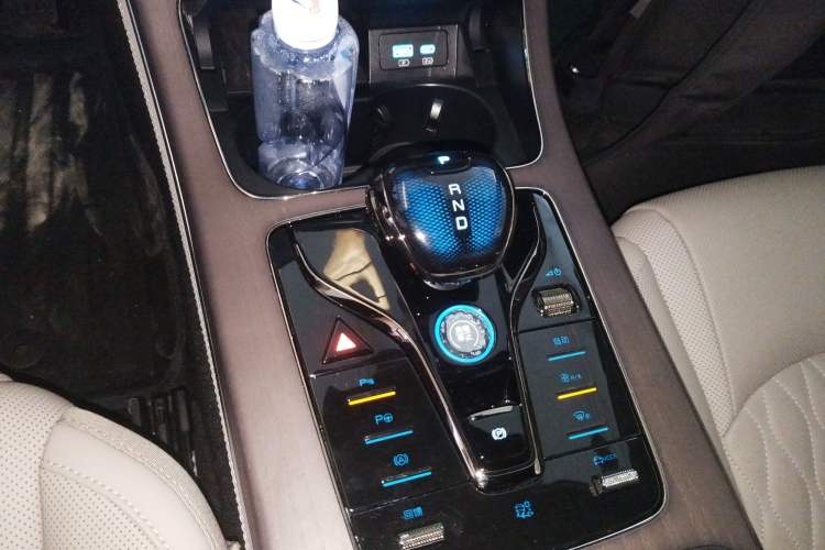 Used BYD Han 2025 EV with 701 km of Laser Radar-Enabled Intelligent Driving
